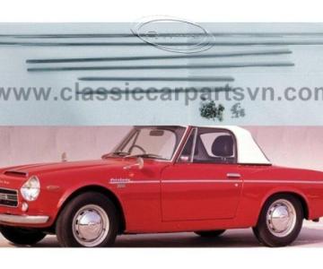 Side Trims line concave Datsun Roadster Fairlady 1600/2000 (64-66)